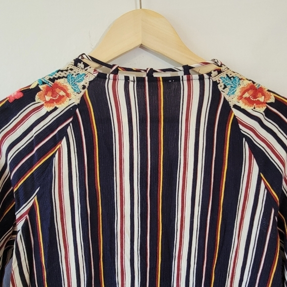 Andree Women Black/Orange Floral Embroidered Casual Top Sz S Long Sleeve Boho - Picture 7 of 12